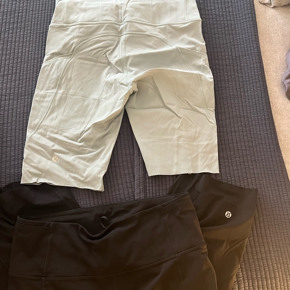 Lululemon Light Blue and Black Bike Shorts Set - w/ pockets & drawstring size 8